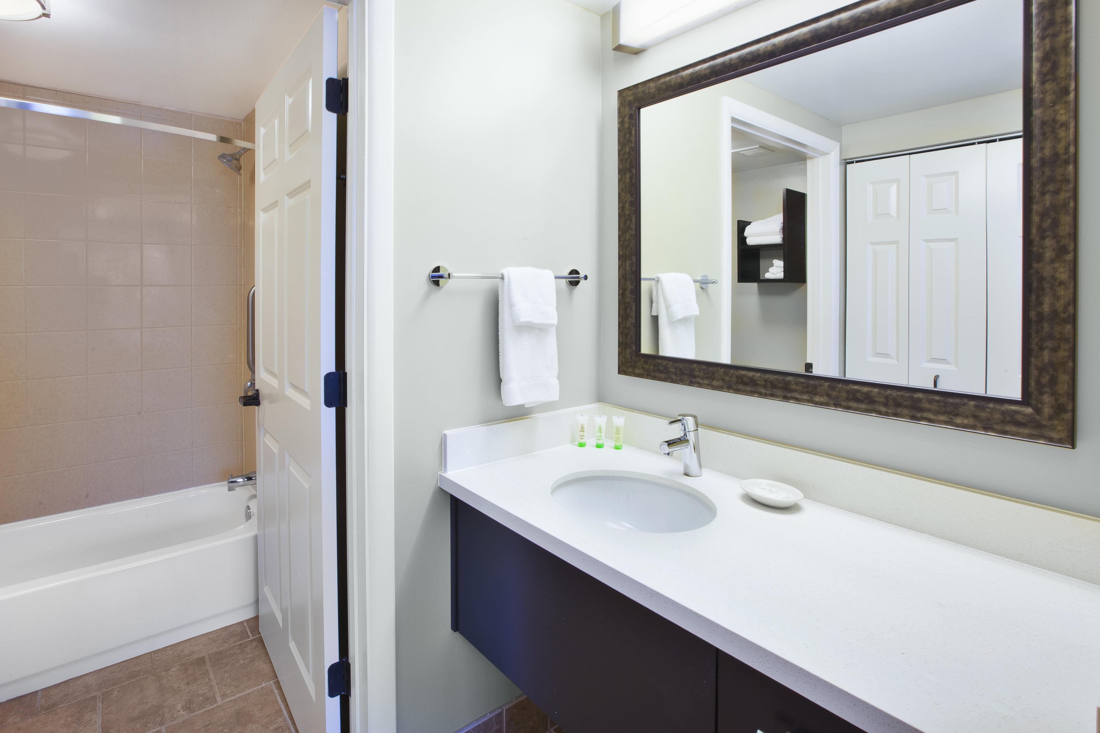 Staybridge Suites Cleveland Mayfield Heights Beachwood By Ihg Exterior foto
