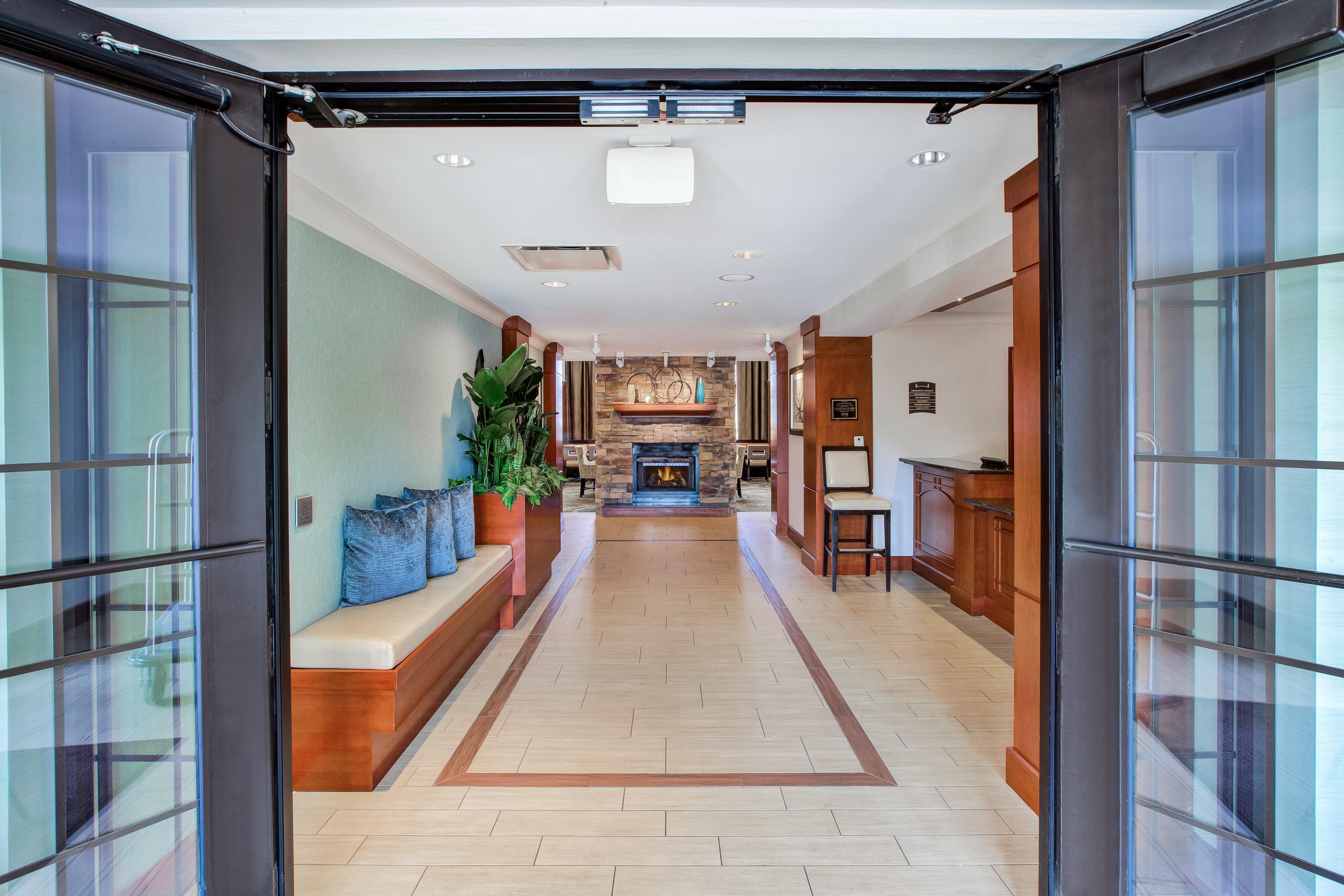Staybridge Suites Cleveland Mayfield Heights Beachwood By Ihg Exterior foto